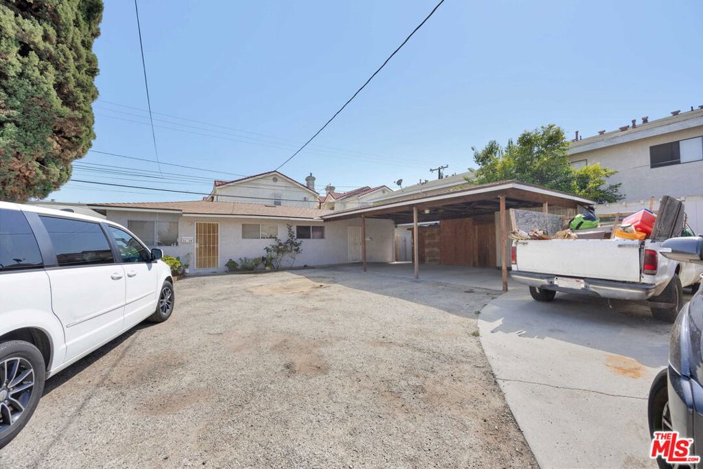 1148 W 166th Street