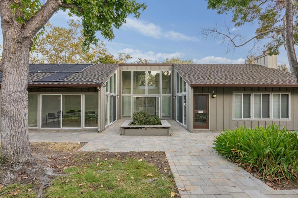 108 Walnut Hill Court