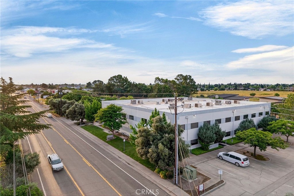 604 E Walker