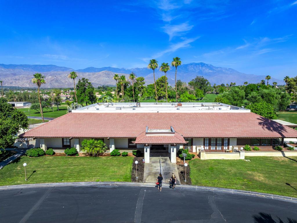 Suncrest Country Clb - Manufactured In Park