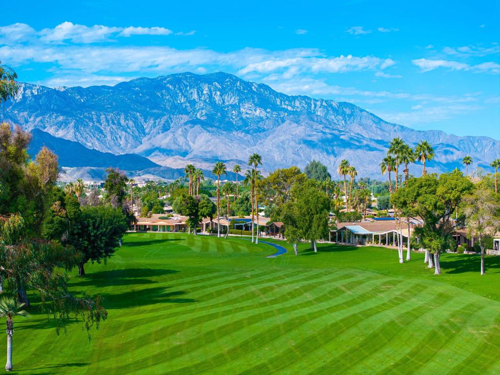 Suncrest Country Clb - Manufactured In Park