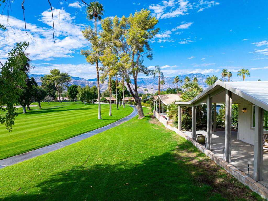 Suncrest Country Clb - Manufactured In Park