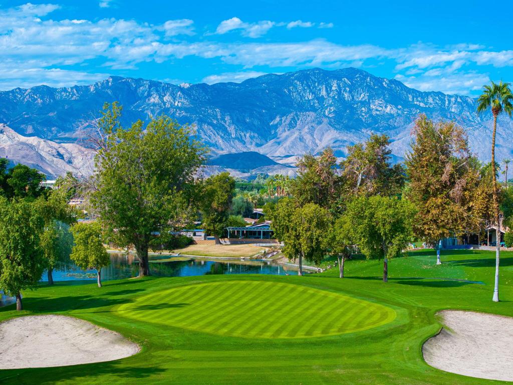 Suncrest Country Clb - Manufactured In Park