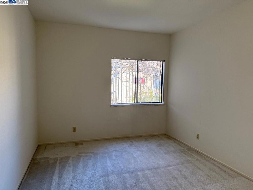 BRIDGEPORT - Residential Lease