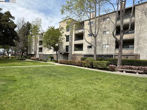 Photo of 25850 Kay Ave Ave, Hayward, CA 94545 (MLS # 41091762)