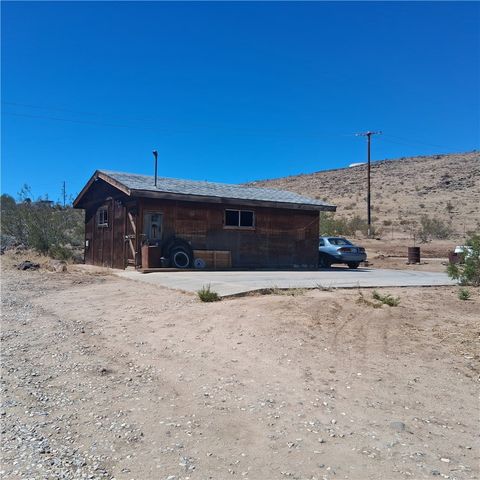 Photo of 56524 Sunset Drive, Yucca Valley, CA 92284 (MLS # JT25171468) Photo of 56524 Sunset Drive, Yucca Valley, CA 92284 (MLS # JT25171468)