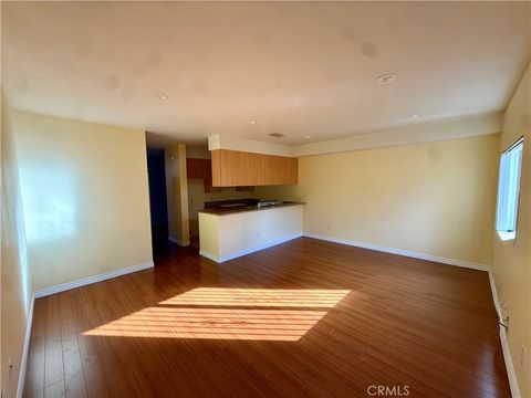 Photo of 1050 N Kingsley Drive #E, Los Angeles, CA 90029 (MLS # BB26012648)
