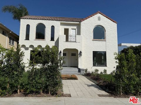 Photo of 900 N Alfred Street #3, Los Angeles, CA 90069 (MLS # 26670913)