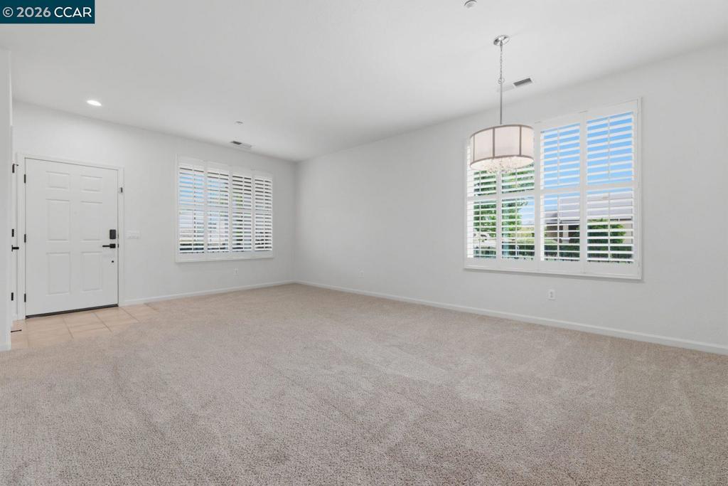 1118 Jonagold Way