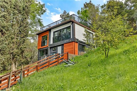 4256 Rosario Road Woodland Hills CA 91364