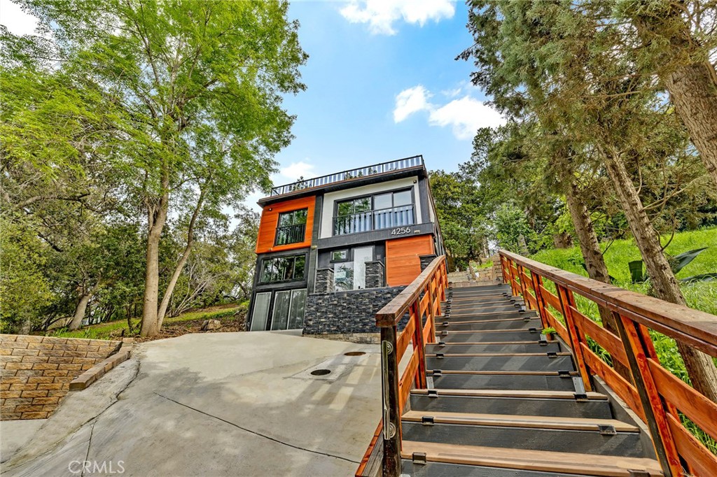 Properties 1 4256 Rosario Road