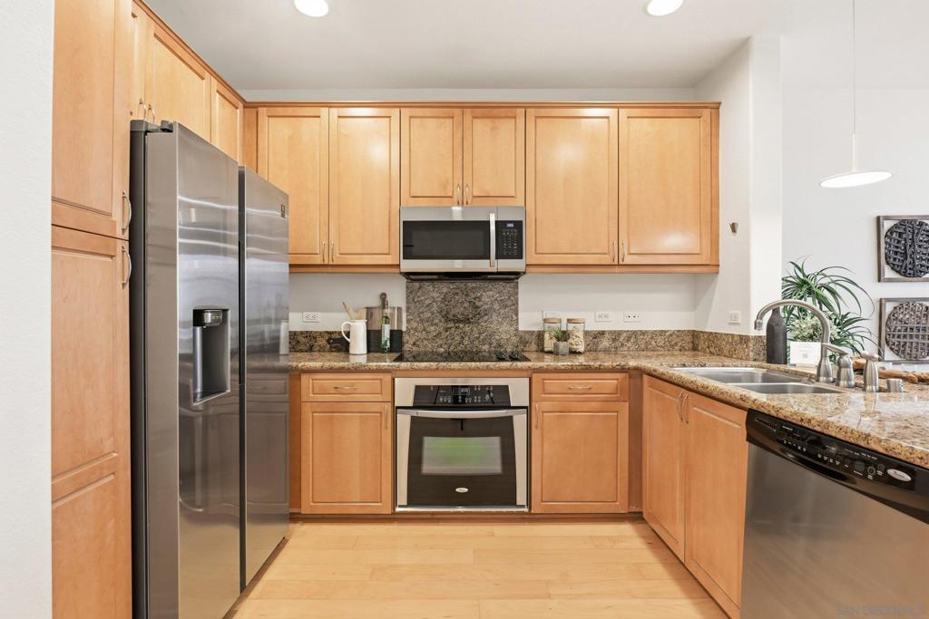 3887 Pell Place 221