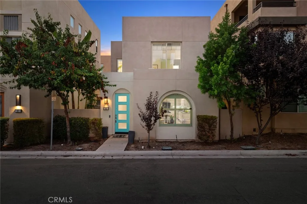 Irvine, California 92618, United States, 3 Bedrooms Bedrooms, ,3 BathroomsBathrooms,Residential,Active,224681