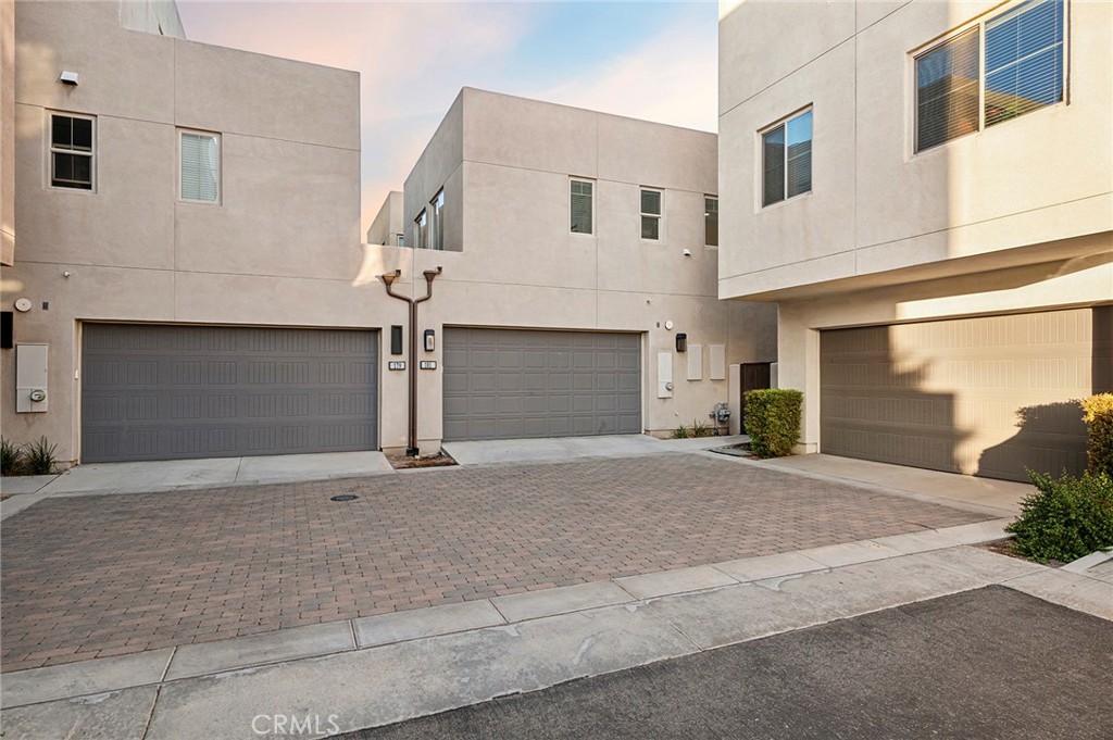 Carlisle at Parasol Park - Residential