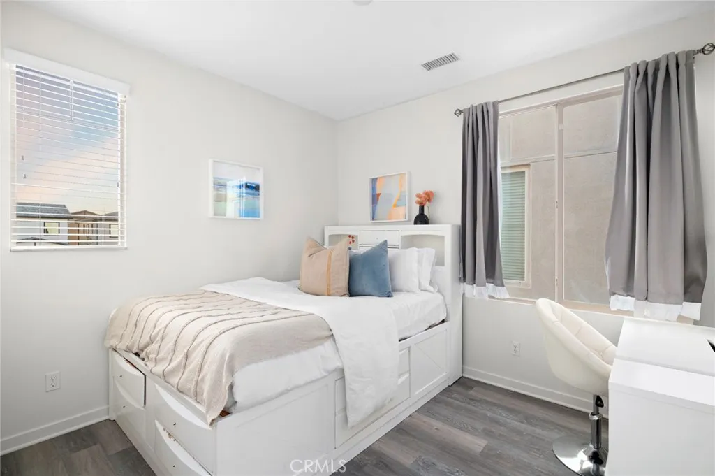 Irvine, California 92618, United States, 3 Bedrooms Bedrooms, ,3 BathroomsBathrooms,Residential,Active,224681