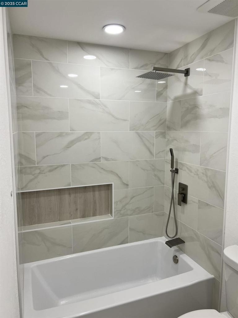 LELAND - Residential Lease