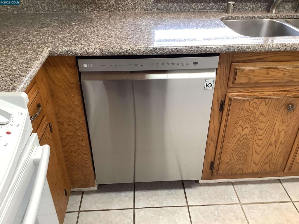 LELAND - Residential Lease