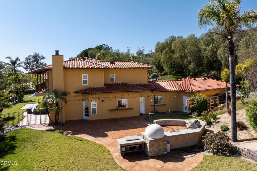 Properties 3 77 Altamont Way