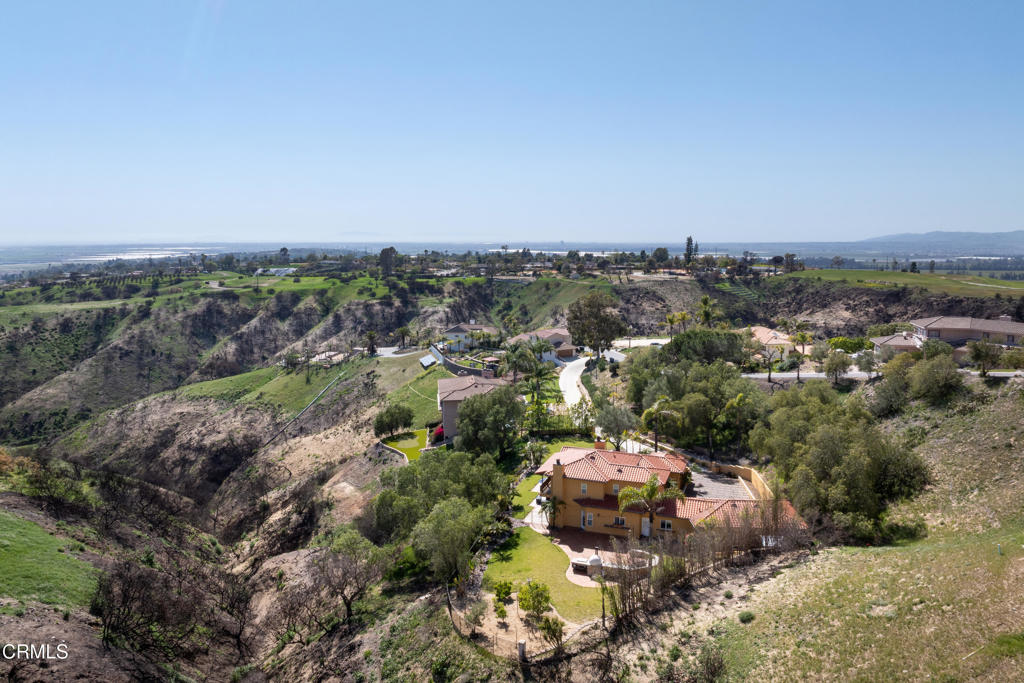 Properties 4 77 Altamont Way