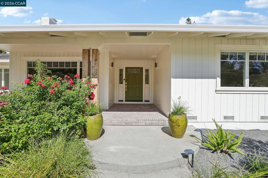 49 Corliss Dr