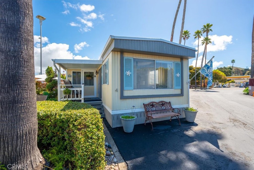901 Morro Bay Boulevard 4