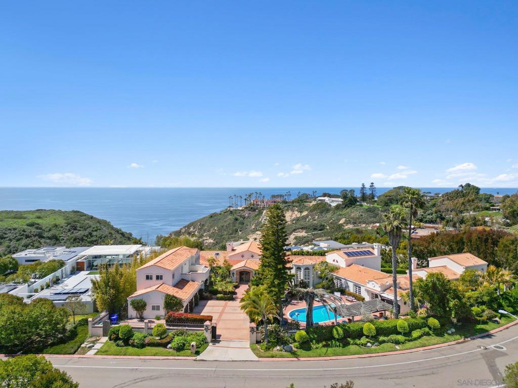 9450 La Jolla Farms Rd.