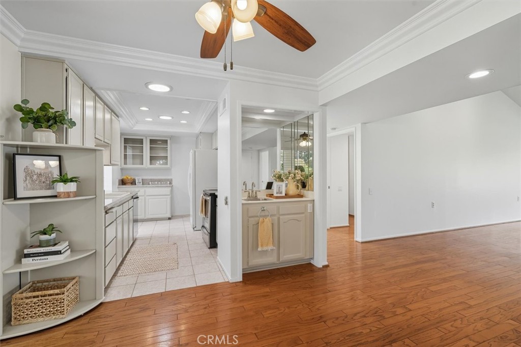 5512 W Paseo Del Lago C