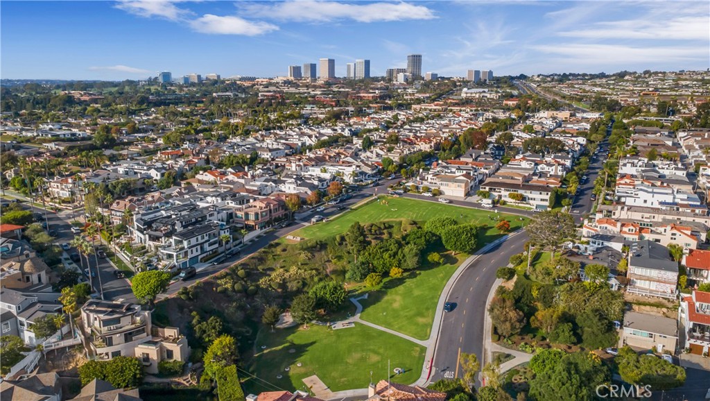 Sailhouse (SAIL) - Residential