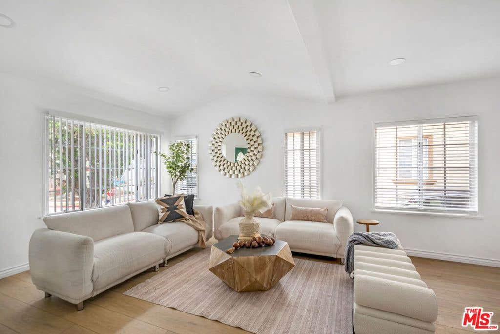Photo of 4137 W 58th Place, Los Angeles, CA 90043 (MLS # 26860673)