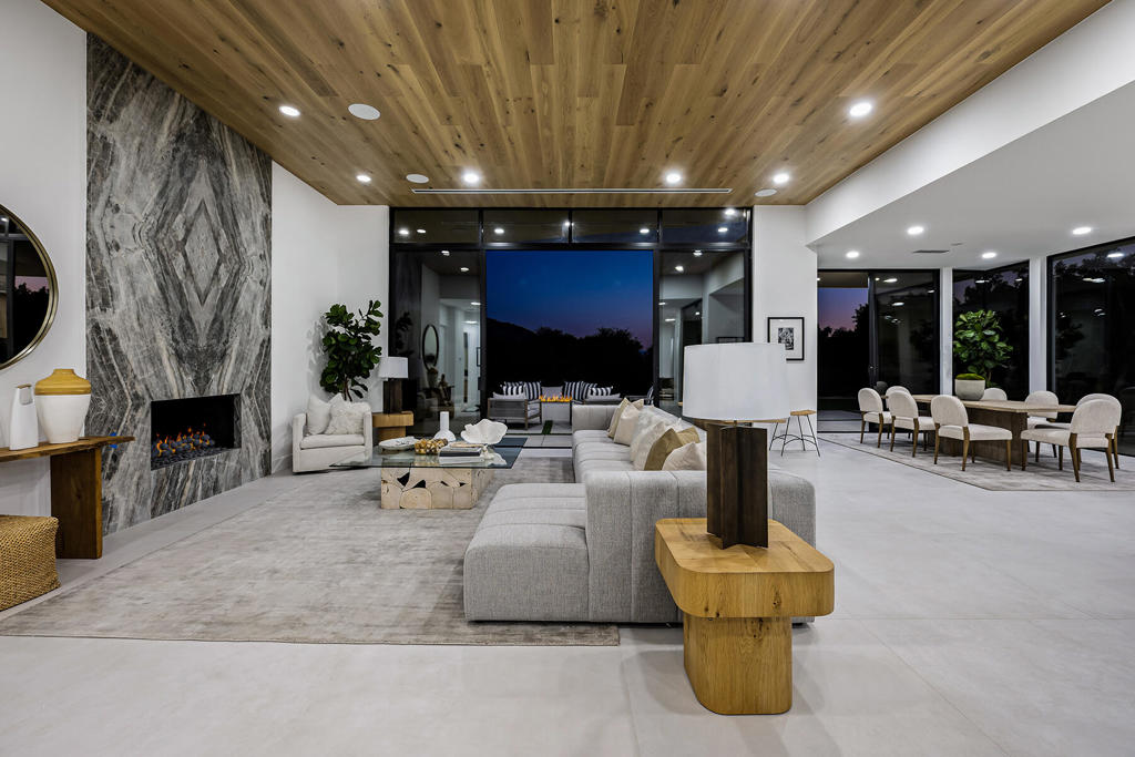 137 Kiva Drive Drive