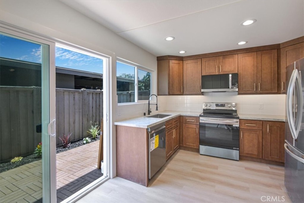 229 Springview