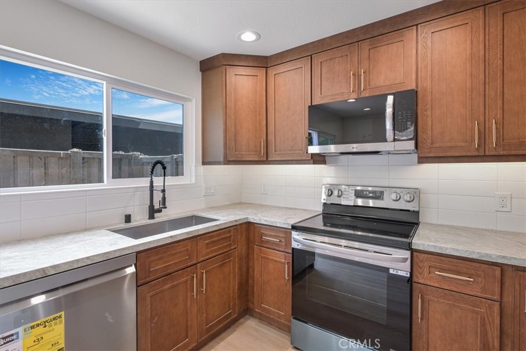 229 Springview