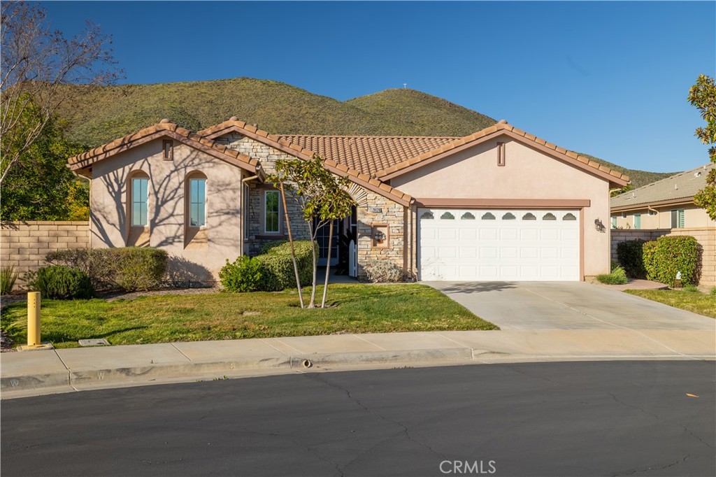 28128 Summitrose