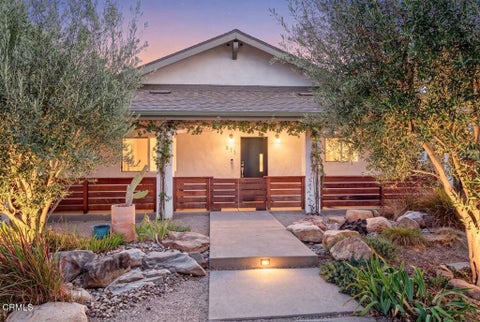 Photo of 511 E Aliso Street, Ojai, CA 93023 (MLS # V1-38407)