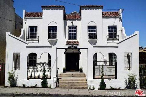 Photo of 1145 S New Hampshire Ave #12, Los Angeles, CA 90006 (MLS # SR26055394)