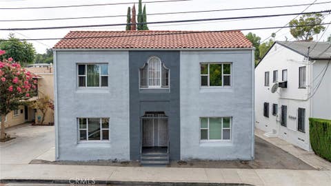 Photo of 804 E Palmer Ave AVE, Glendale, CA 91205 (MLS # SR26178662)