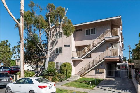 Photo of 912 S Ash Avenue #1, Inglewood, CA 90301 (MLS # SB26151616)