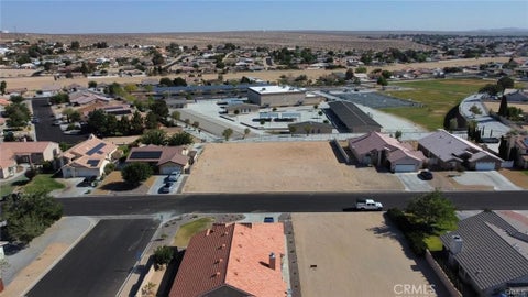 Photo of 14008 Topmast DR, Helendale, CA 92342 (MLS # HD26166037)
