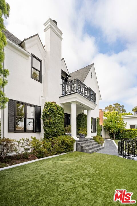 3067 Motor Avenue