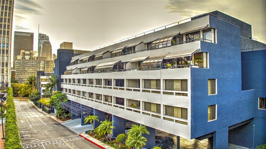 Photo of 880 W 1st St #401, Los Angeles, CA 90012 (MLS # BB26035090)