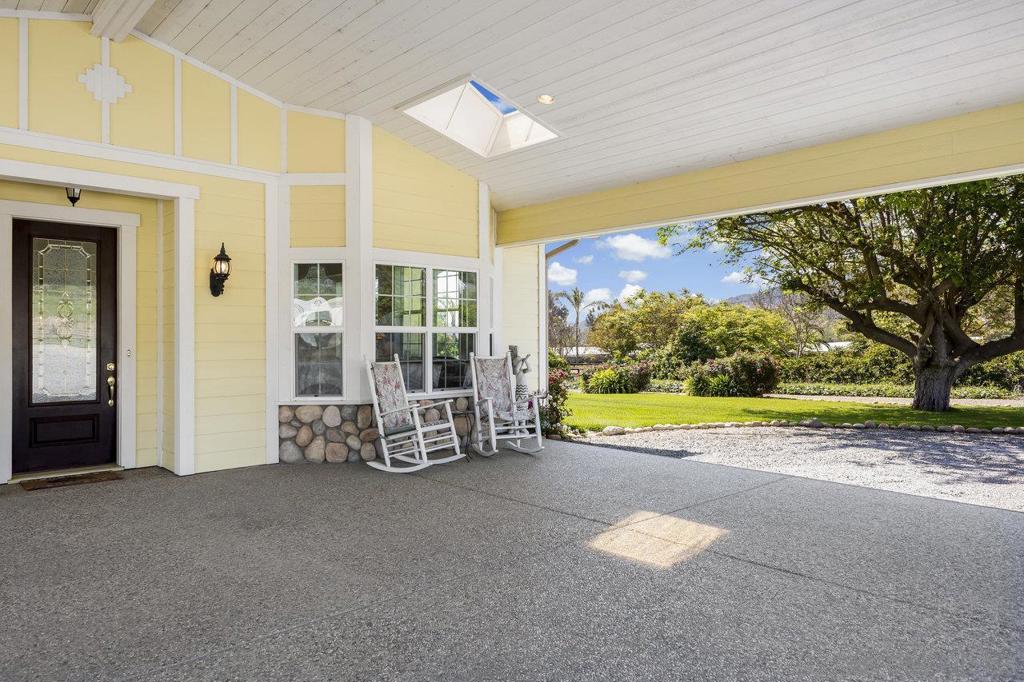 3232 N Twin Oaks Valley Rd