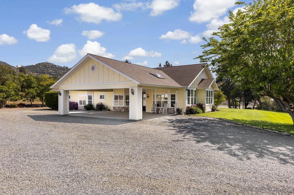 3232 N Twin Oaks Valley Rd