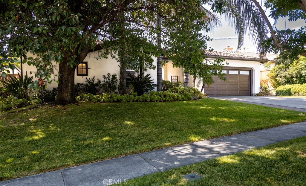 26549 Tanager Court