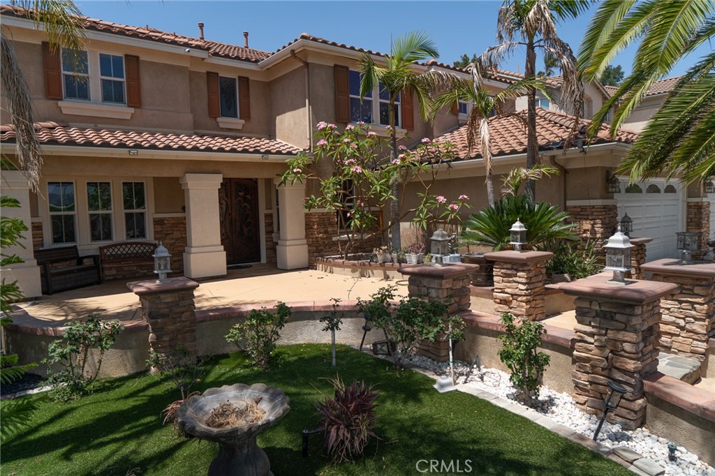 LOOKING FOR A GREAT LOCATION & YOUR HAPPILY EVER AFTER HOME? YOU'VE FOUND IT... THIS BEAUTIFUL & SPACIOUS HOME IS NESTLED BEAUTIFULLY UP IN A BEAUTIFUL CUL-DE-SAC... THIS PRECIOUS MAGNIFICENT HOME IS A GREAT & PEACEFUL PROPERTY... SELLERS HAVE REALLY PUT LOT'S OF LOVE, WORK & MONEY INTO THIS MAGNIFICENT HOME... BUYERS PLEASE HURRY & SEE THIS GREAT PROPERTY.