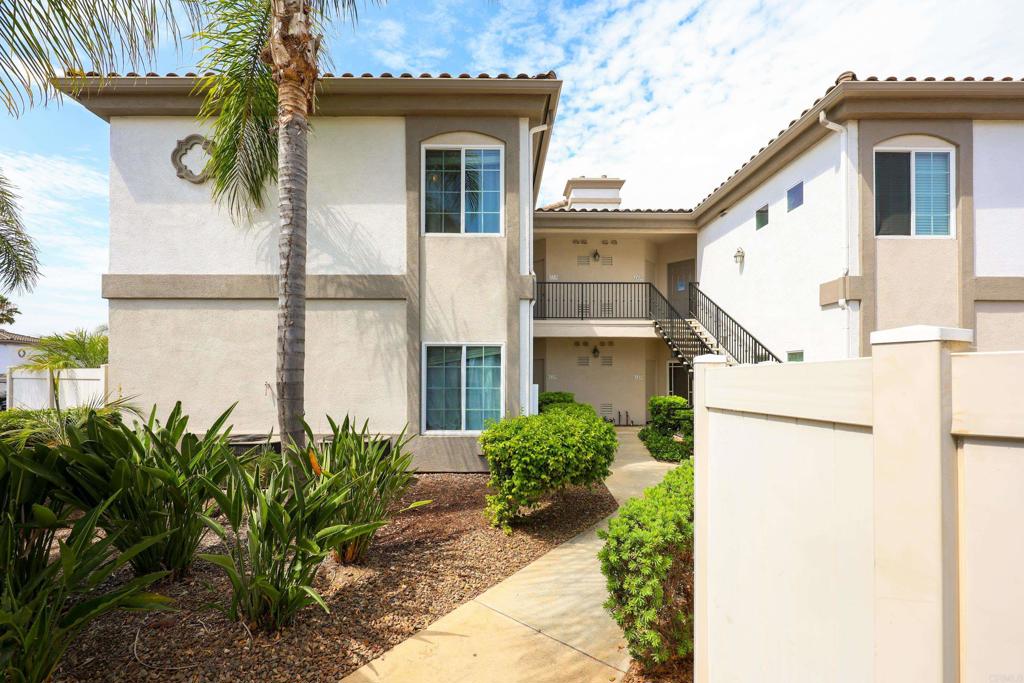 2724 Lake Pointe Drive