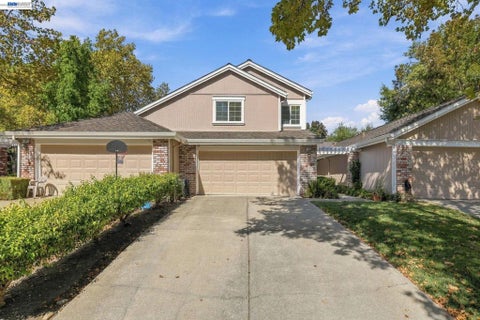 Photo of 1125 Shady Creek Pl PL, Danville, CA 94526 (MLS # 41147287)