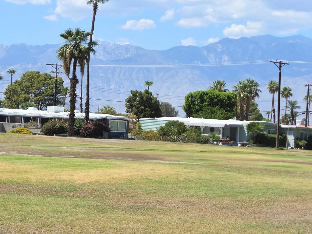 Tri Palm Estates - Manufactured In Park