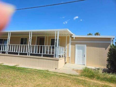 Photo of 73420 Algonquin Place, Thousand Palms, CA 92276 (MLS # 219135649DA)