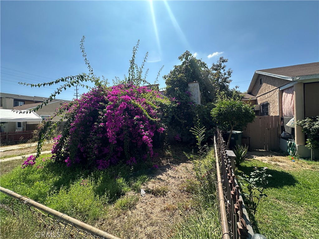 7823 Walnut Drive