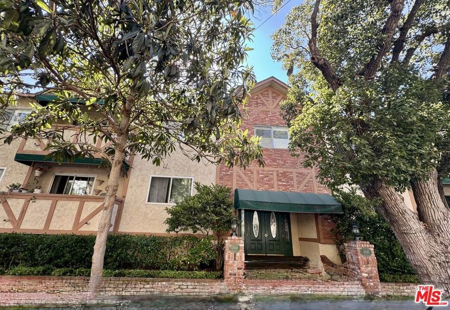 Top-floor condo in a secured courtyard style building with lush landscaping.  Unit offers a private balcony, tons and very low HOA Dues.  Close to Santa Monica, UCLA, freeway access.  HUD Home Sold "AS IS" Bidding by electronic bid only at www.hudhomestore.gov. FHA case 197-458013